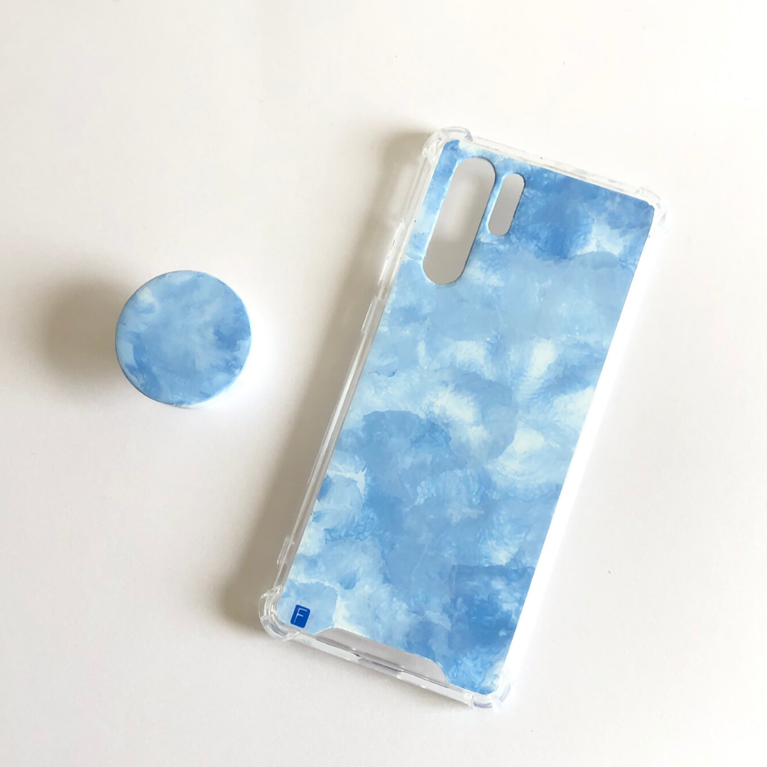 In the clouds con Holder