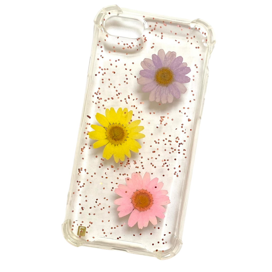 Flores lila, amarilla y rosa claro