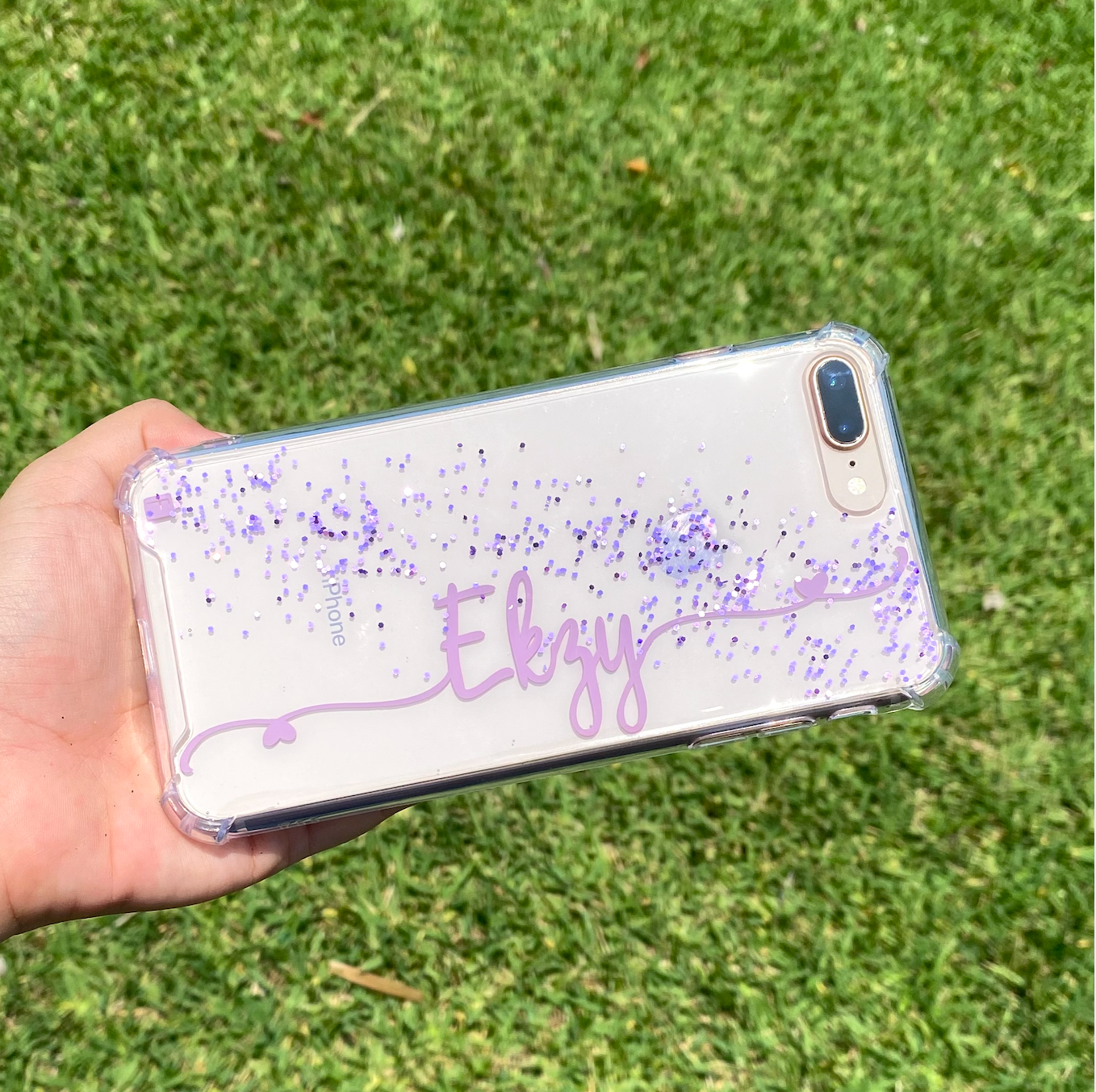 Nombre con brillantina gruesa